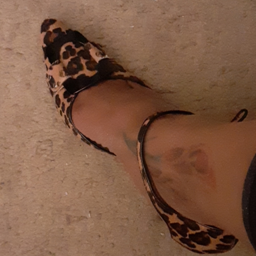 Calvin Klein sz 8.5 animal print heels